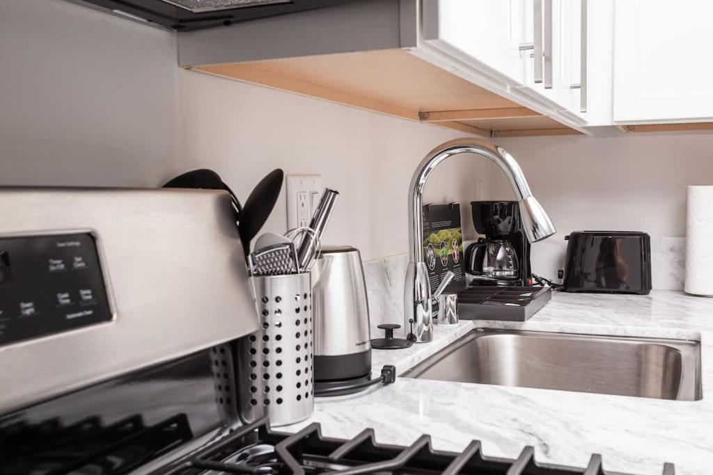 Lovely Studio W Full Kitchen In Heart Of 샌디에이고 외부 사진