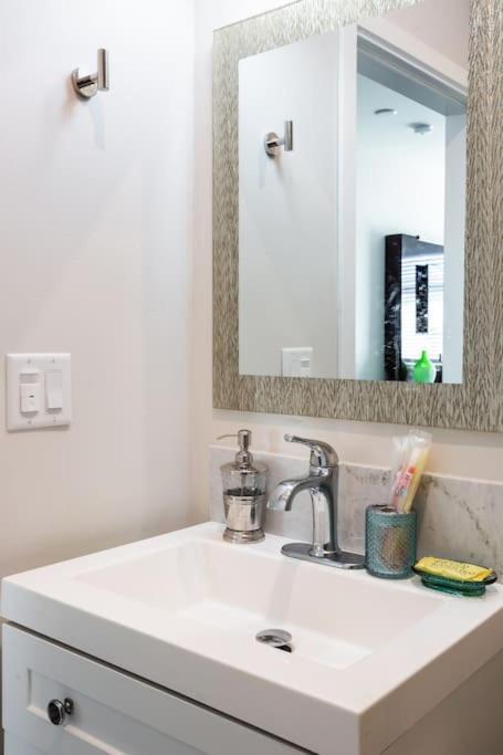Lovely Studio W Full Kitchen In Heart Of 샌디에이고 외부 사진